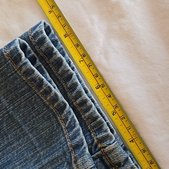 Gloria Vanderbilt - Picture 9 of 9